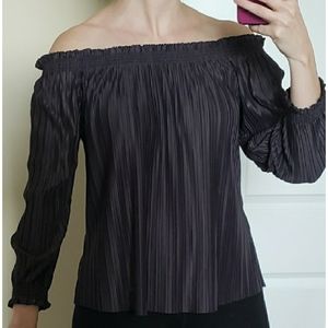 Banana Republic Gray ots pleated blouse size M